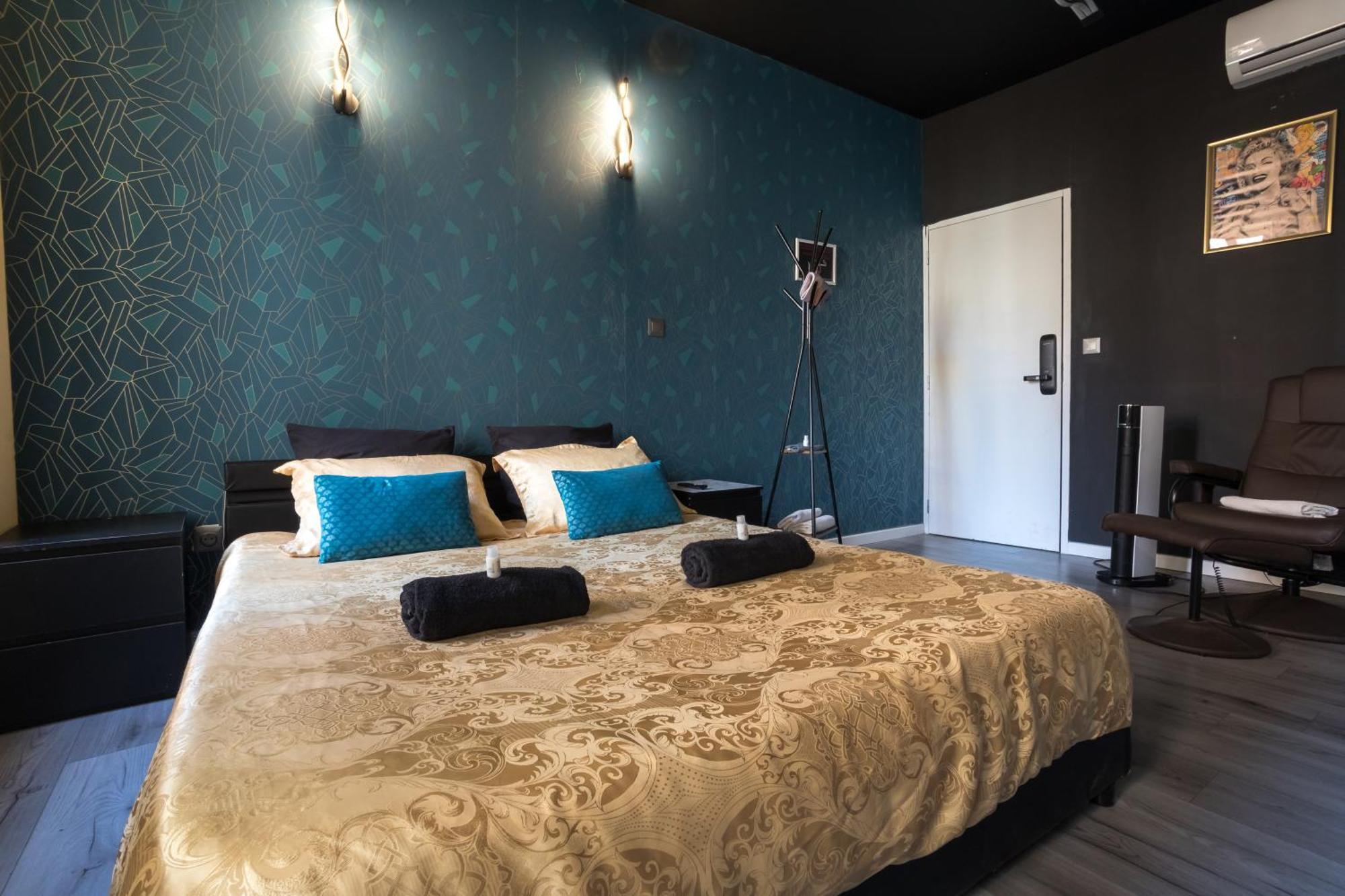 Baignoire Centre Ville Narbonne Ngoại thất bức ảnh